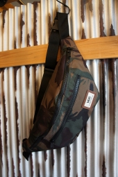 VANS WARD CROSS BODY PACK (PEACE LEAF CAMO)