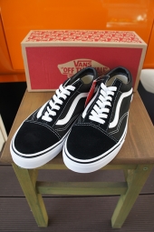 VANS OLD SKOOL BLACK/WHITE