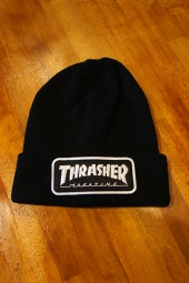 THRASHER MAGAZINE LOGO PATCH BEANIE (BLACK)