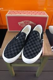 VANS CLASSIC SLIP-ON (Checker Emboss) Black/Ma