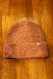 BANKS JOURNAL STAPLE BEANIE (ASH ROSE)