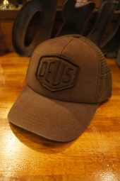 DEUS EX MACHINA Shield Trucker (FRENCH ROAST)