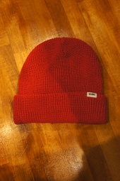 BANKS JOURNAL PRIMARY BEANIE (VINTAGE RED)