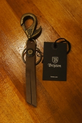 BRIXTON POODS II KEY CHAIN (BRASS)