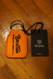 BRIXTON TRIBUTE KEY CHAIN (ORANGE)