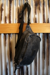 BRIXTON STEWART HIP PACK (BLACK-ACID-WASH)