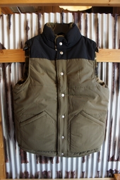 Champion CAMPUS REVERSIBLE VEST (ARMY GREEN)